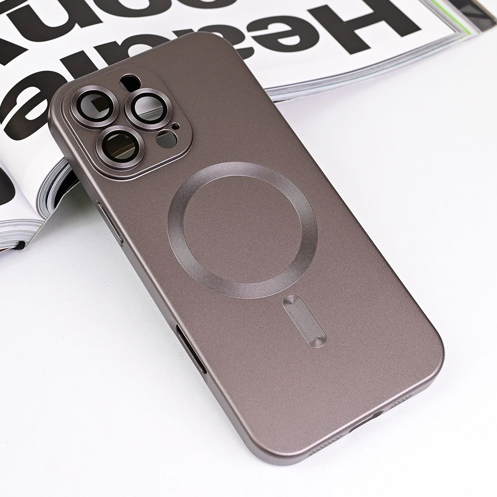 Torbica Magsafe Chrome za iPhone 16 Pro Max 6.9 siva