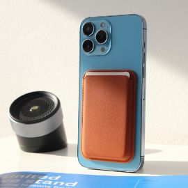 Slika Torbica Leather Magsafe Pocket za iPhone 13 braon