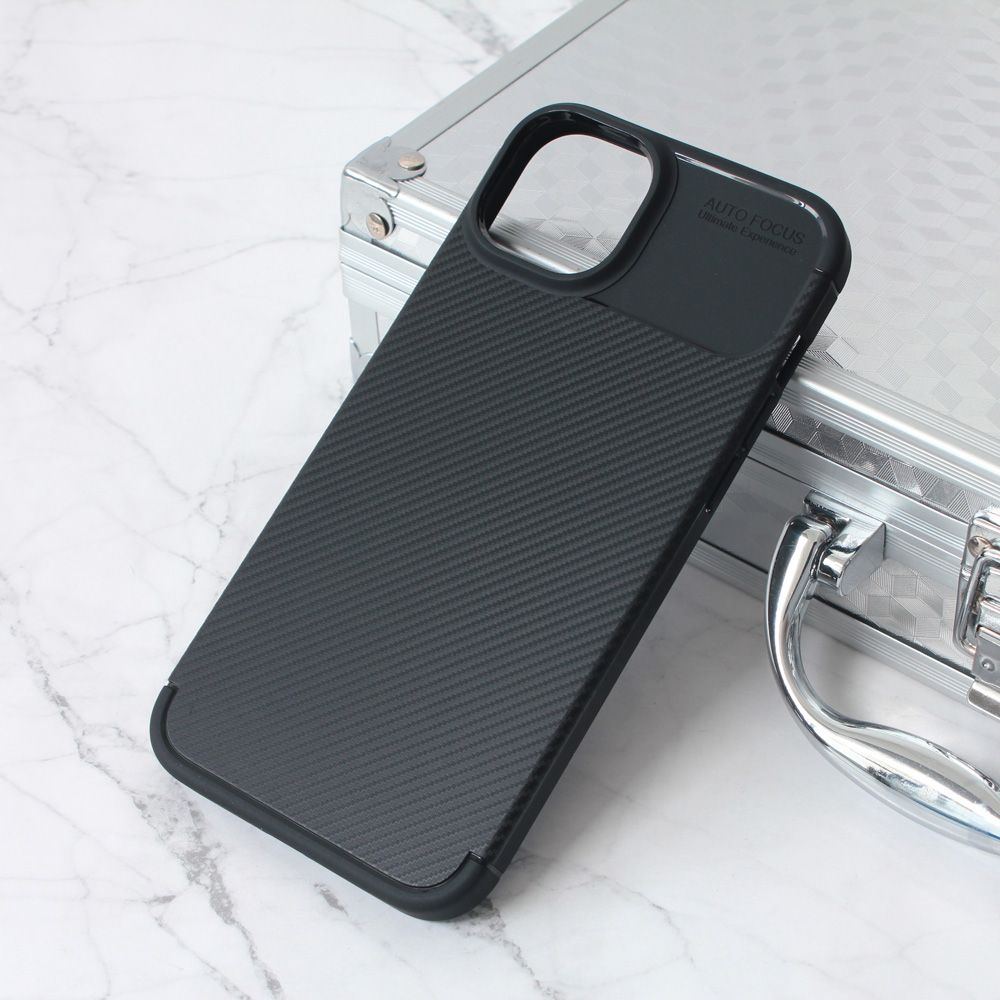 Torbica Defender Carbon za iPhone 15 Plus 6.7 crna