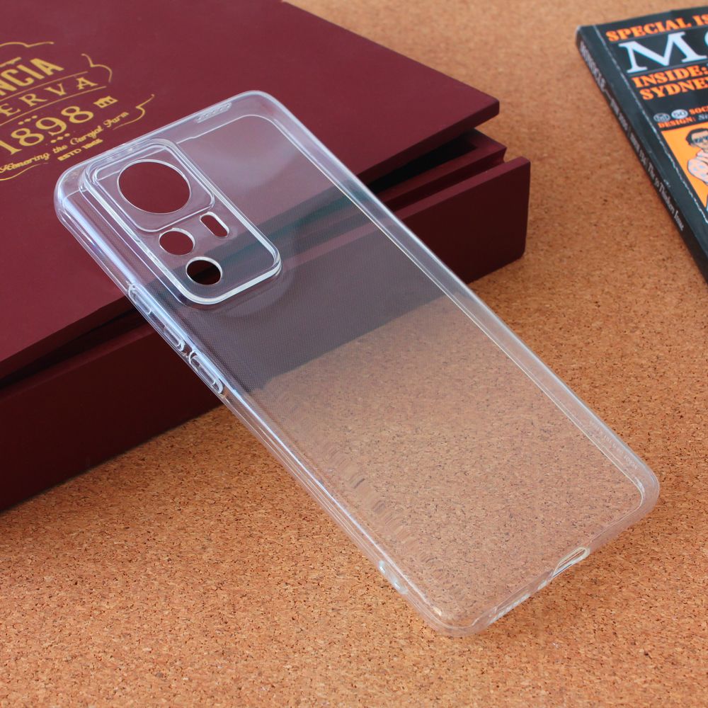 Torbica silikonska Ultra Thin za Xiaomi 12T Pro transparent