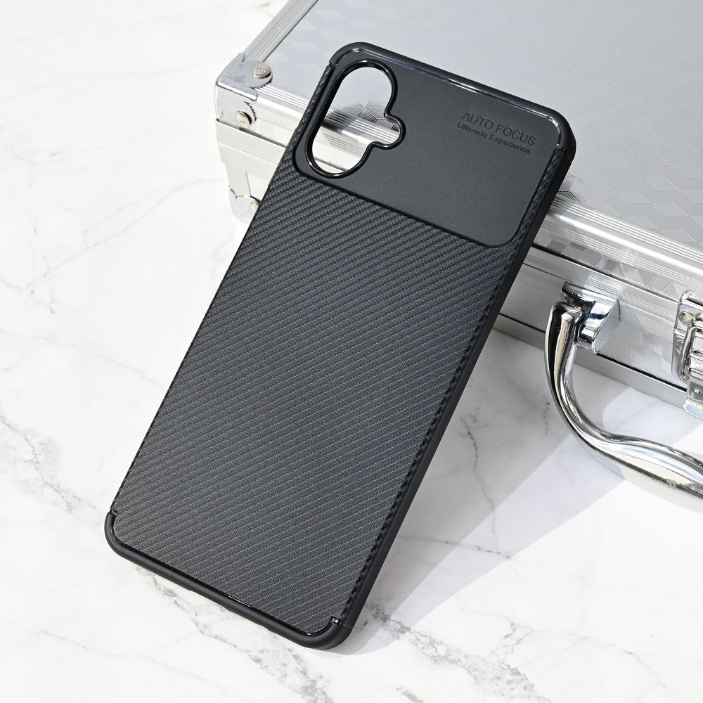 Torbica Defender Carbon za Samsung A065F Galaxy A06 crna