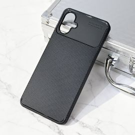Torbica Defender Carbon za Samsung A065F Galaxy A06 crna